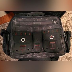 Oakley tactical camo messenger bag